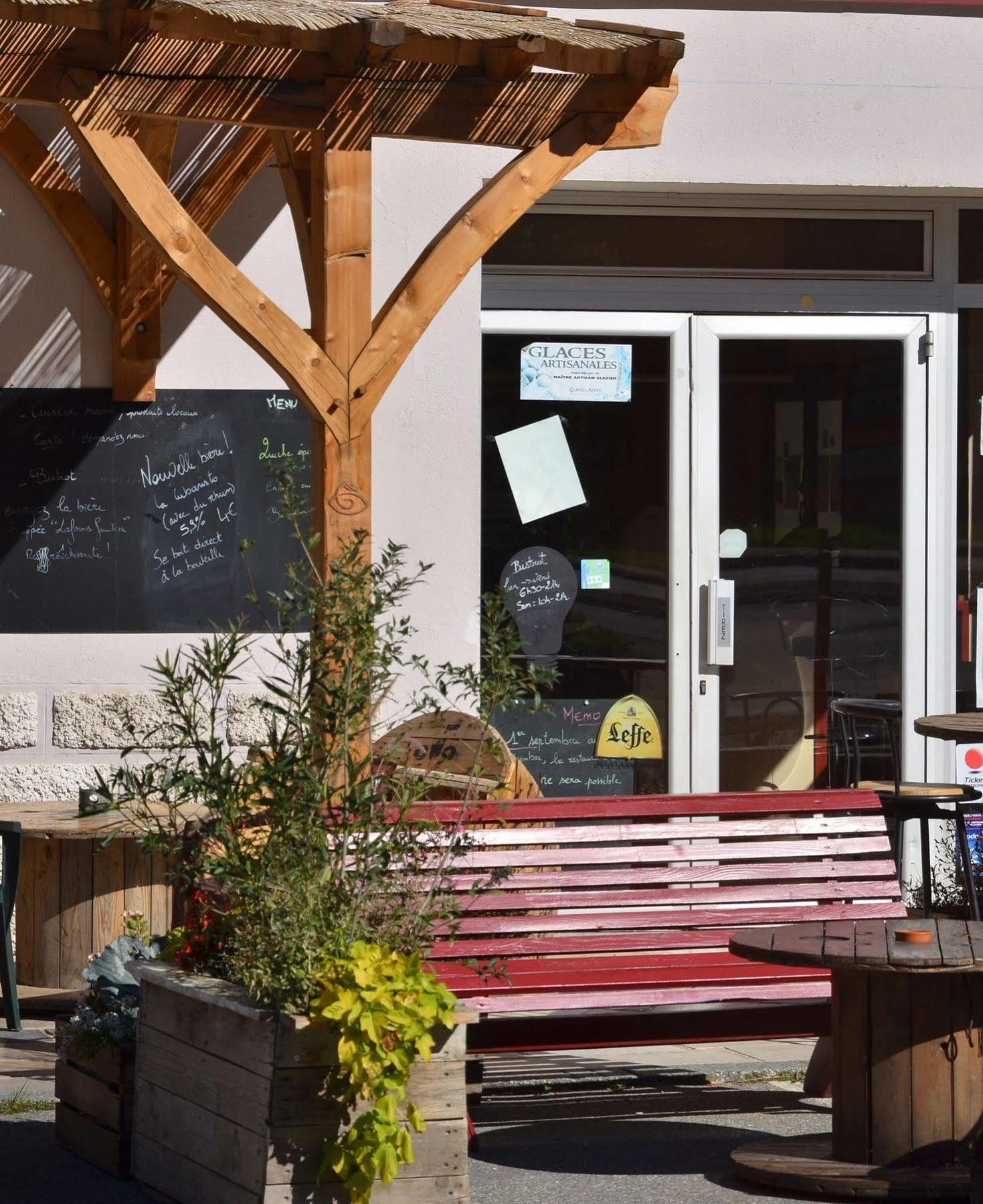 L'Auberge D'Eygliers Buitenkant foto